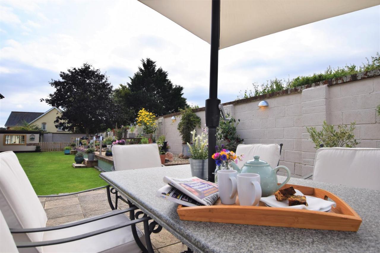 The Old Dairy B&B Lympstone Esterno foto
